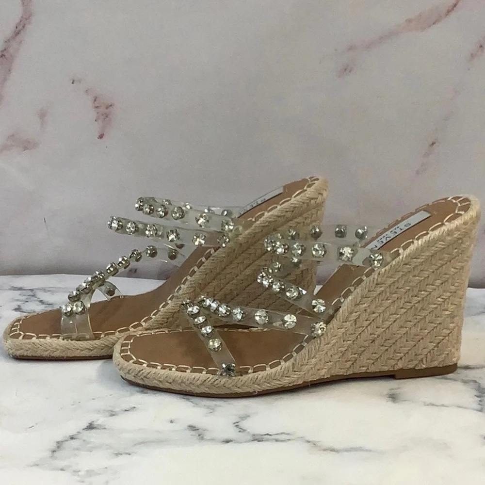 NWT STEVEN New York, Studded Espadrilles Size 6.5 US